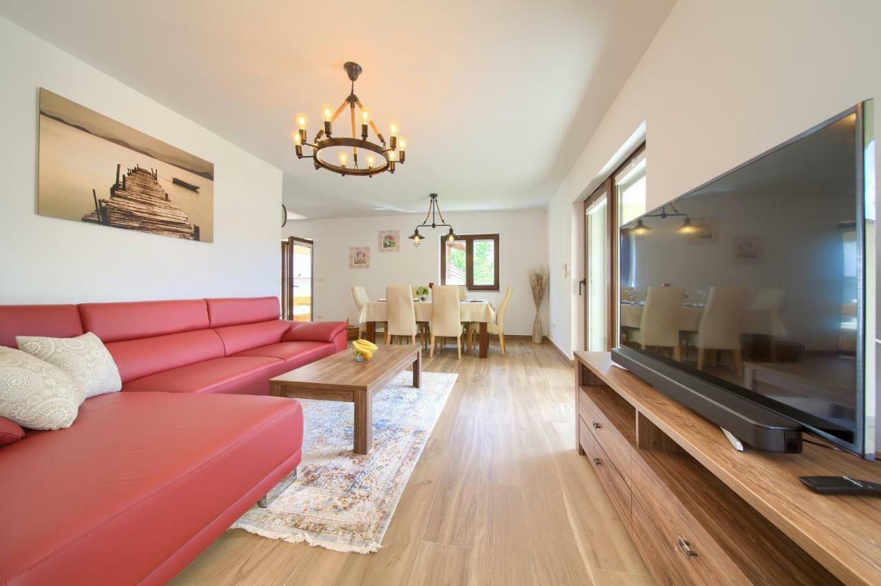 Villa Toic By The Seaside With Beautiful Seaview Čižići Eksteriør billede
