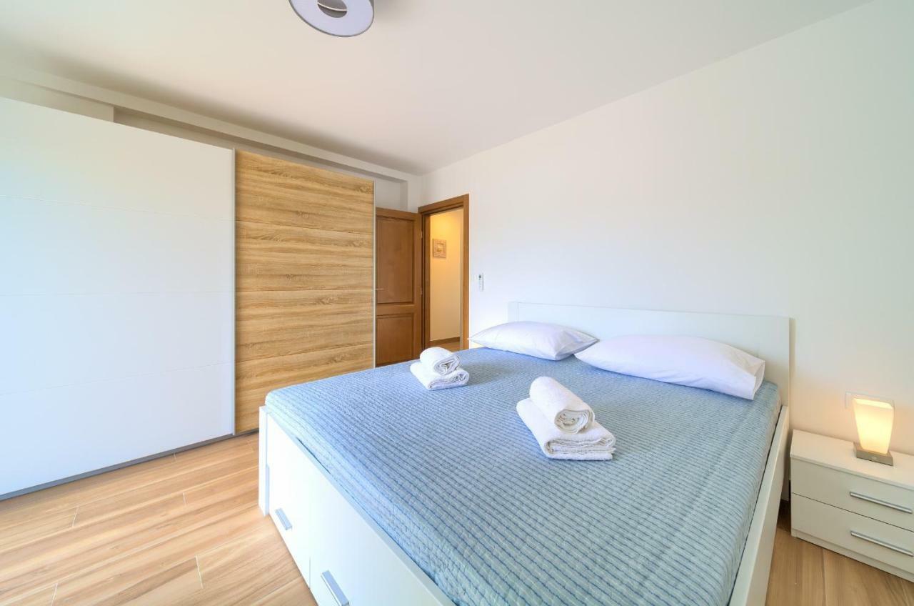 Villa Toic By The Seaside With Beautiful Seaview Čižići Eksteriør billede