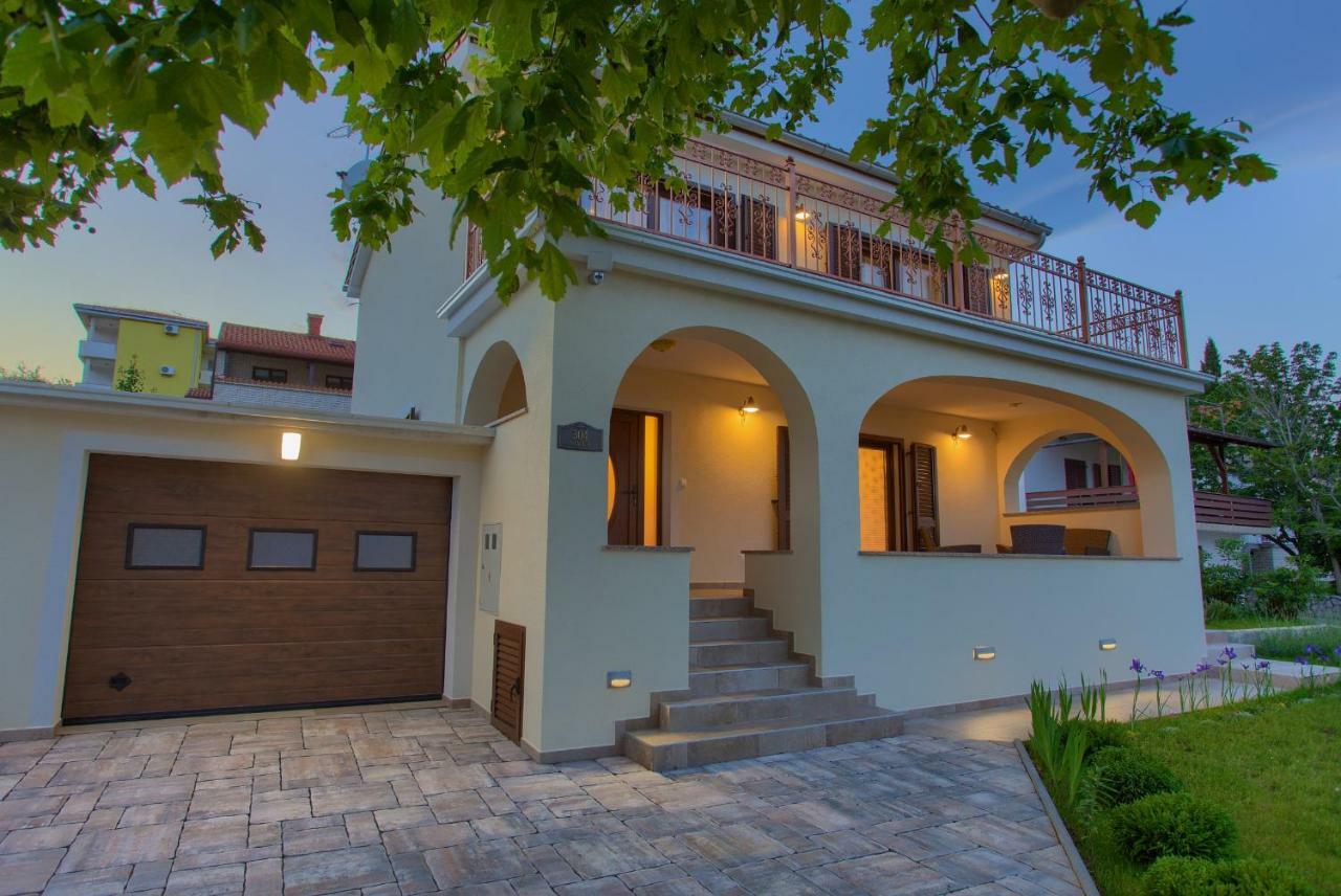 Villa Toic By The Seaside With Beautiful Seaview Čižići Eksteriør billede