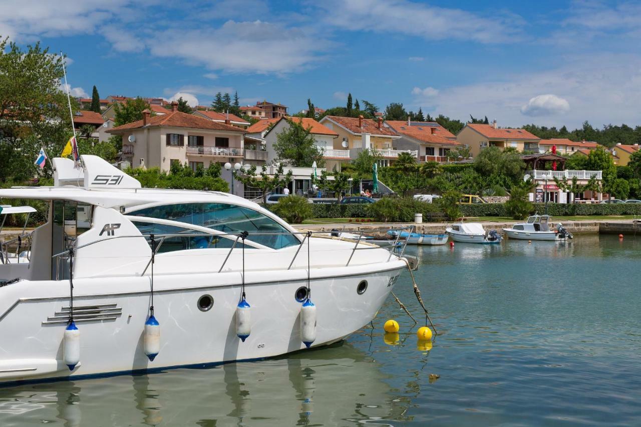 Villa Toic By The Seaside With Beautiful Seaview Čižići Eksteriør billede