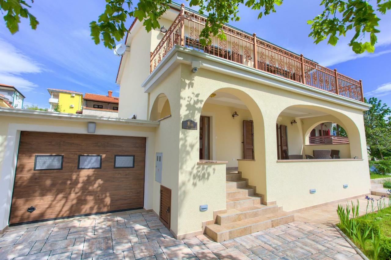 Villa Toic By The Seaside With Beautiful Seaview Čižići Eksteriør billede